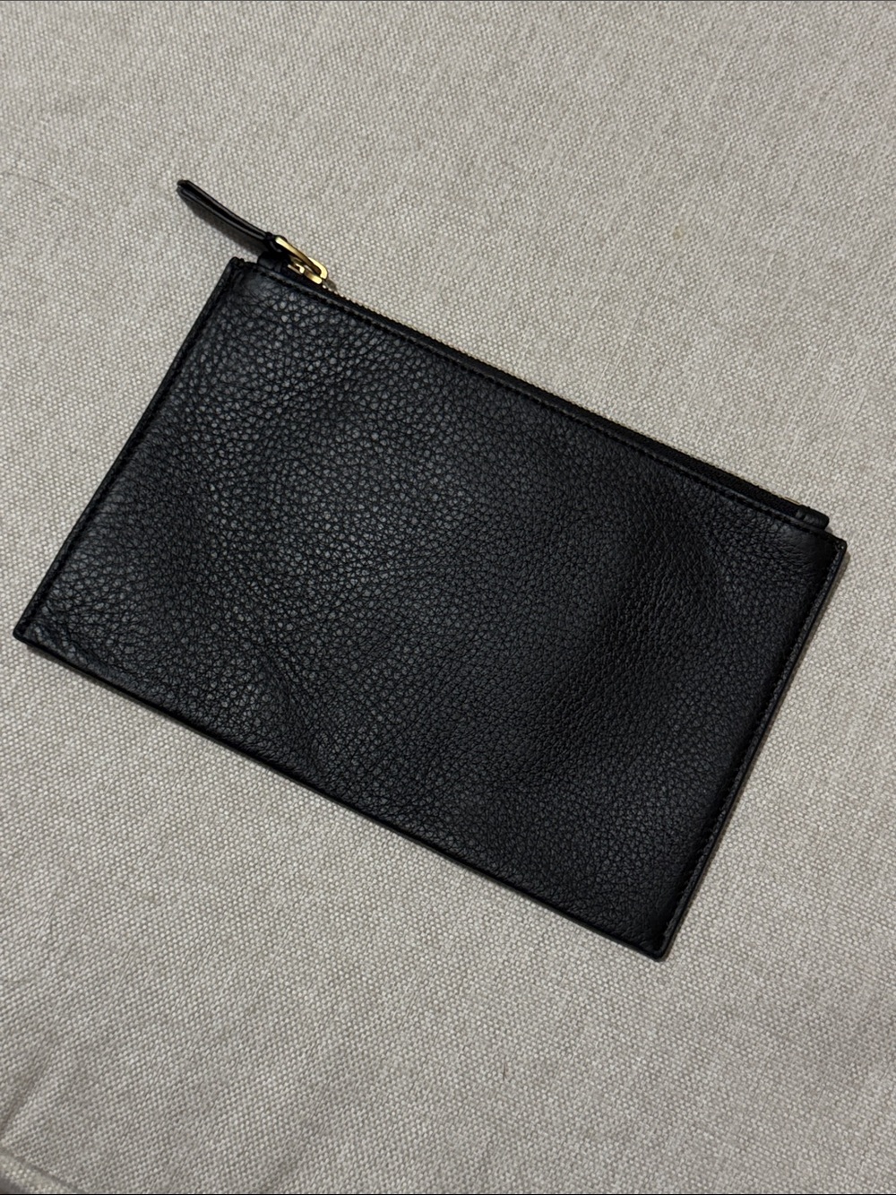 Gorgeous J Crew Genuine Pebbled Leather Zip Top Clutch with Card Slots-Black-GUC